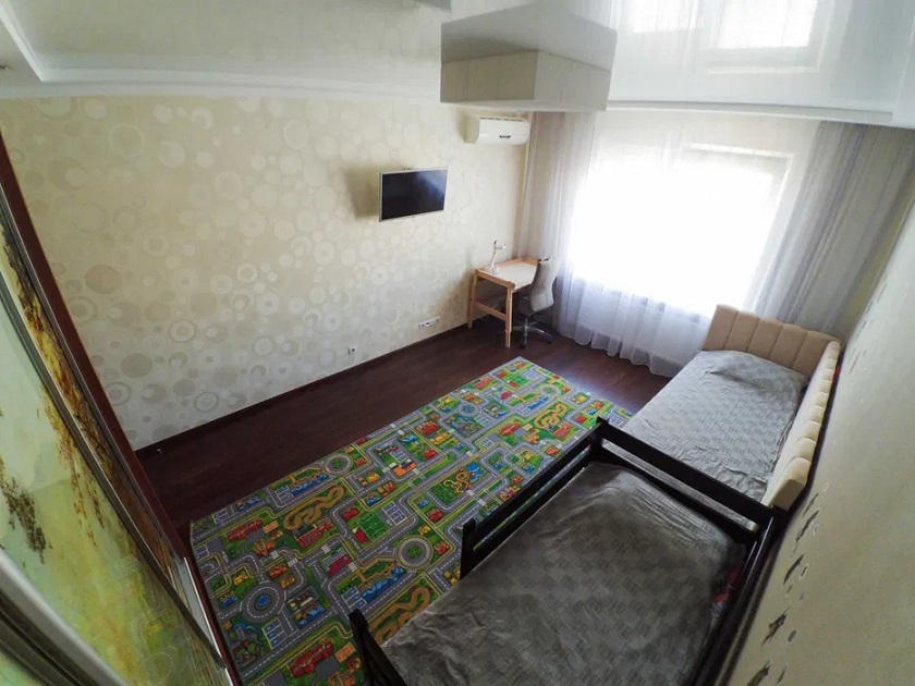 Продаж 2-кімнатної квартири 73 м², Урлівська вул., 24