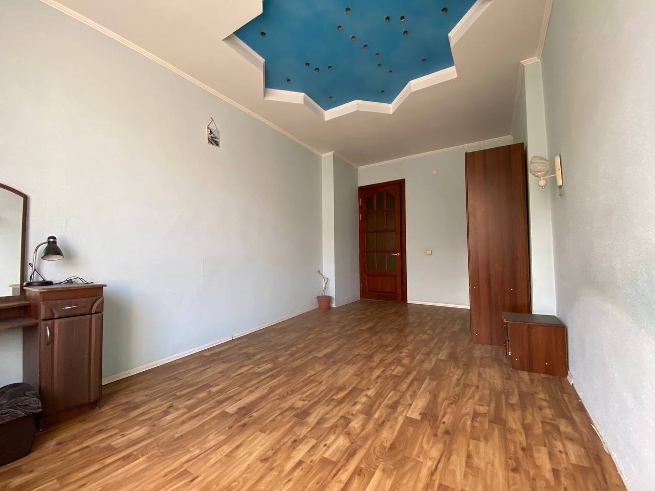 Продажа 3-комнатной квартиры 82 м², Сичеславская ул., 25