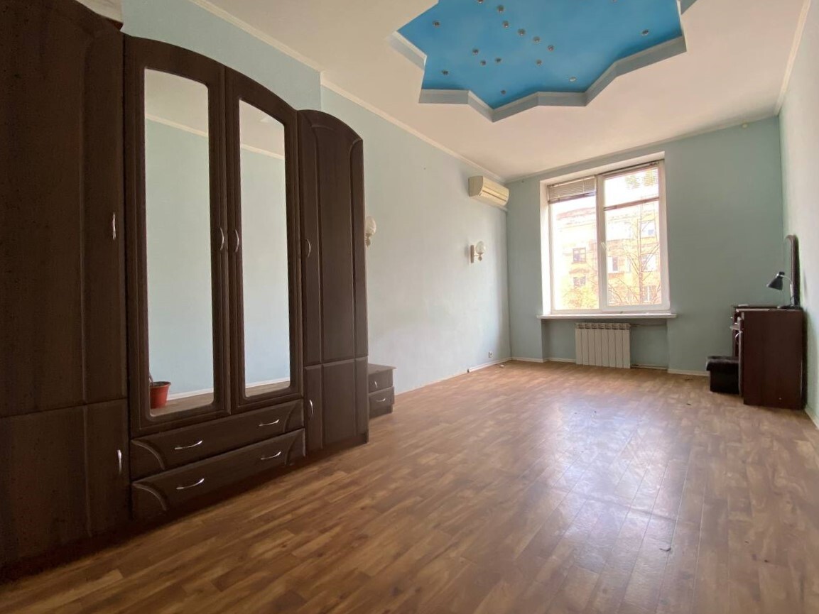 Продажа 3-комнатной квартиры 82 м², Сичеславская ул., 25