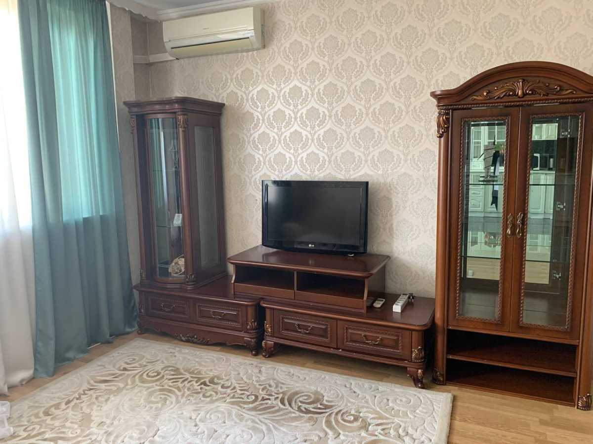 Аренда 1-комнатной квартиры 52 м², Оболонский просп., 22В