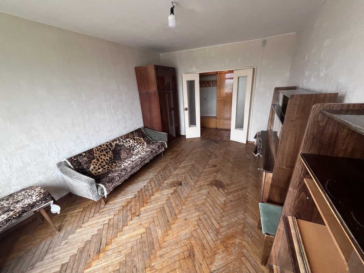 Продажа 3-комнатной квартиры 68 м², Владимира Сальского ул., 8