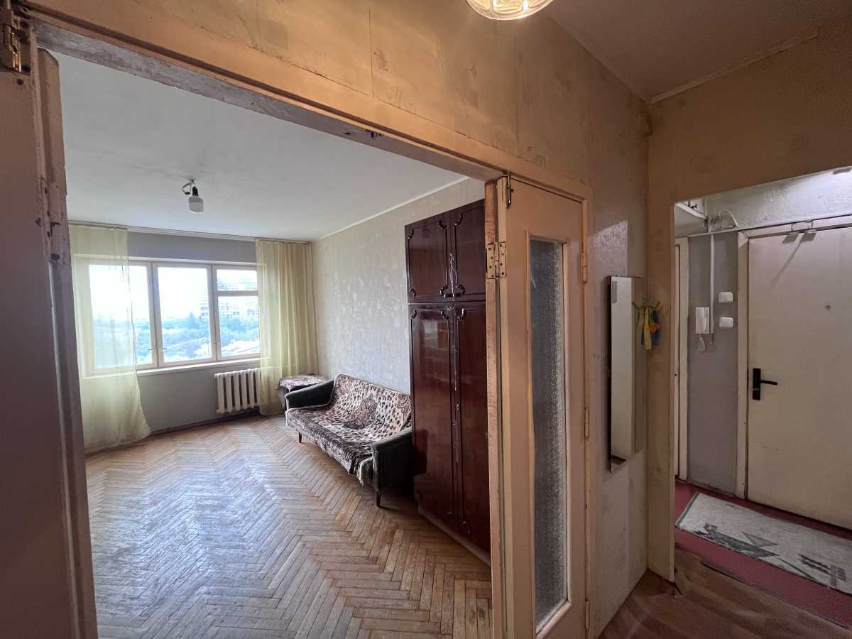 Продажа 3-комнатной квартиры 68 м², Владимира Сальского ул., 8