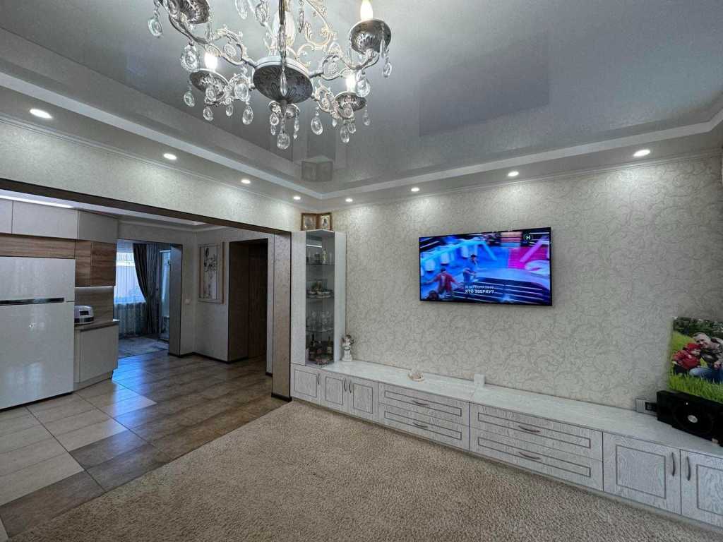 Продаж будинку 150 м², Київська вул., Поповича, 70