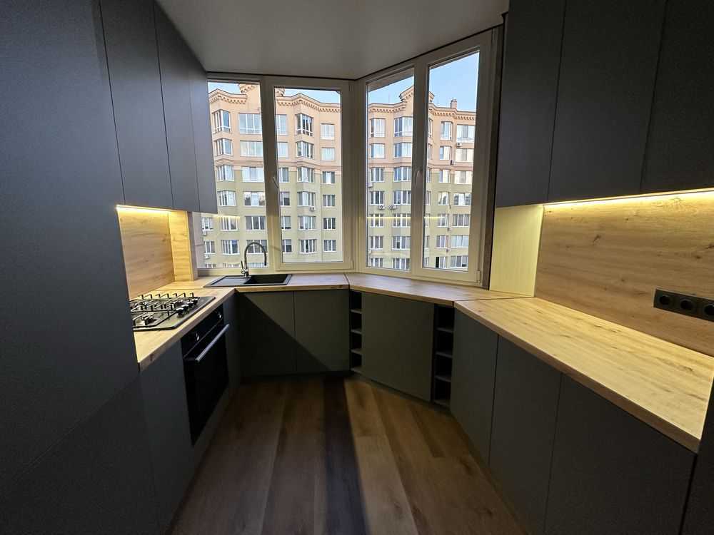 Продаж 1-кімнатної квартири 42 м², Зелена вул., 10