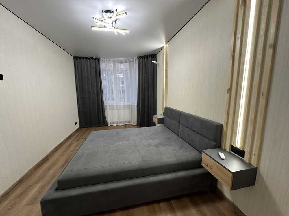 Продаж 1-кімнатної квартири 42 м², Зелена вул., 10