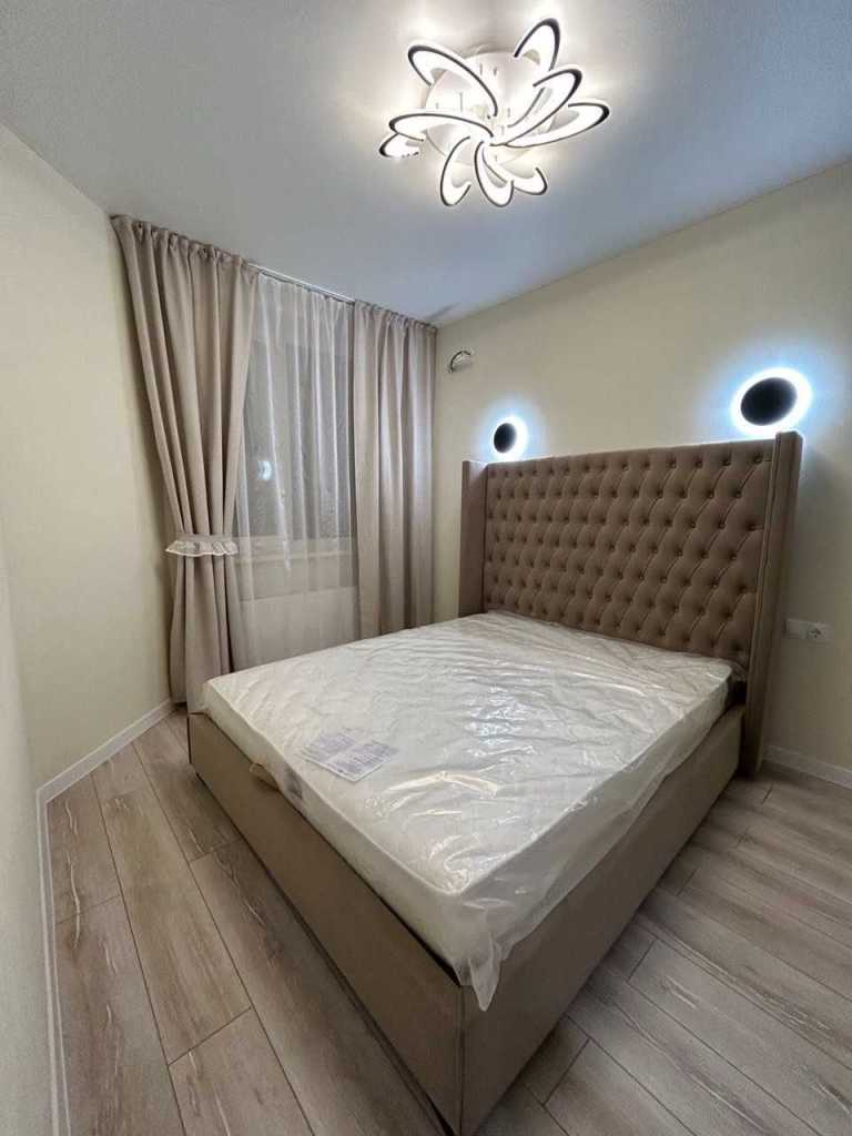 Продаж 1-кімнатної квартири 40 м², Зелена вул., 3