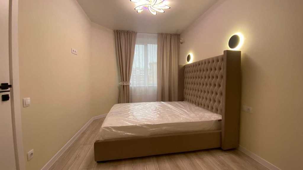 Продаж 1-кімнатної квартири 40 м², Зелена вул., 3