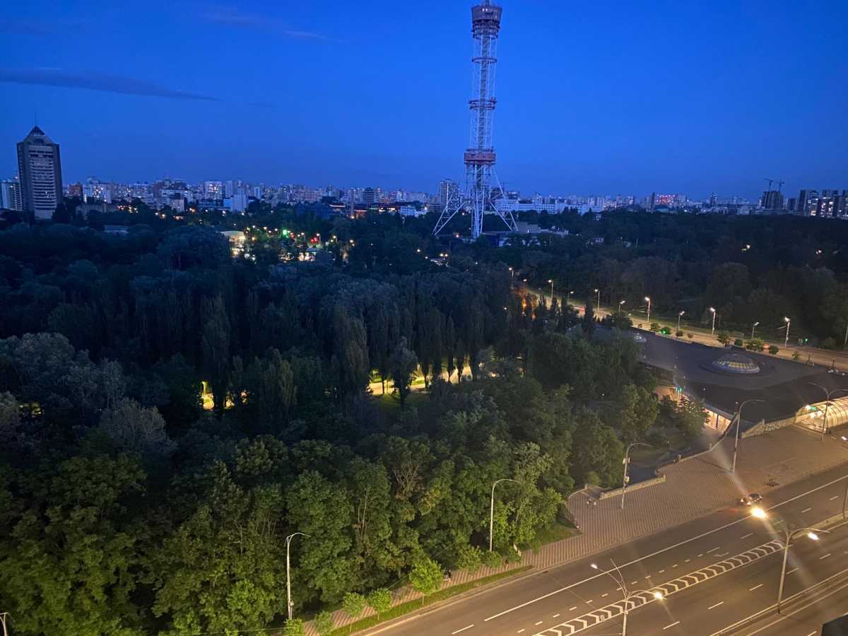 Продаж 2-кімнатної квартири 64 м², Олени Теліги вул., 25