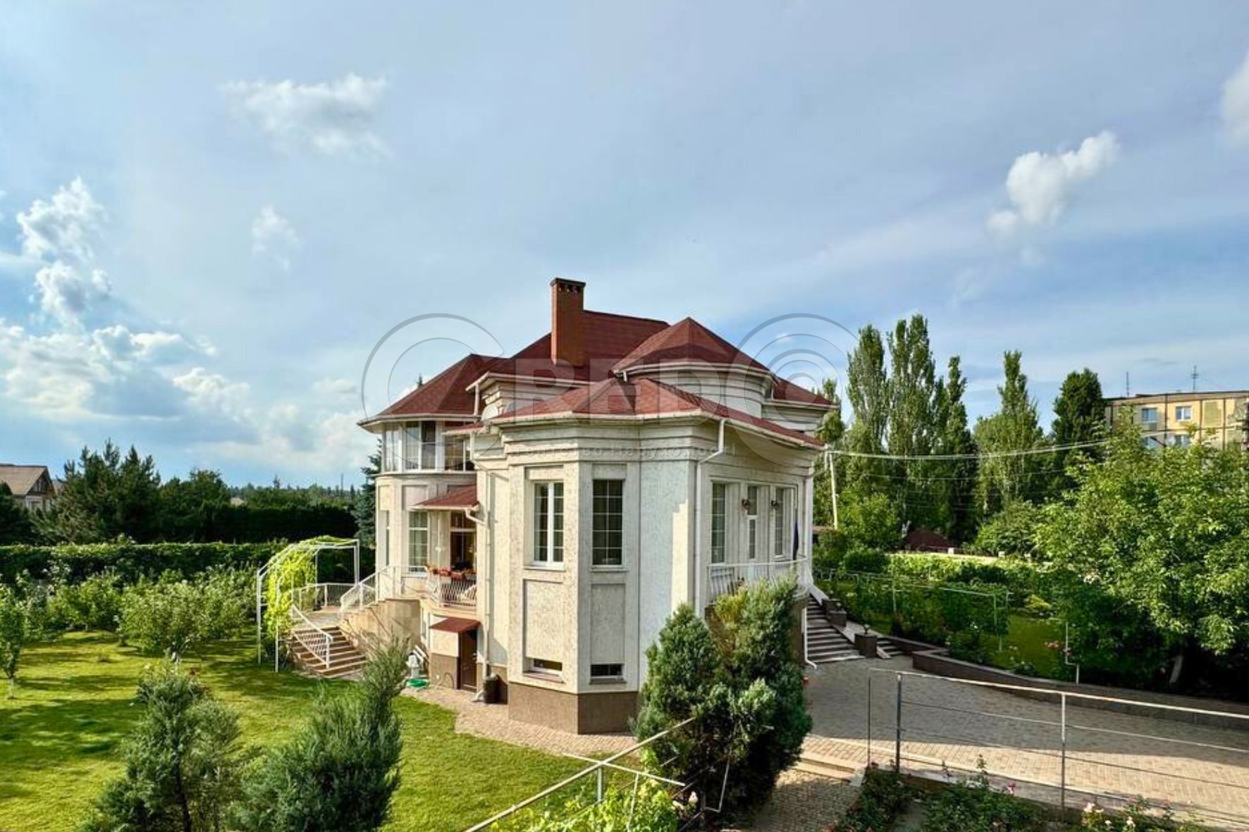 Продажа дома 420 м², Виноградова ул.