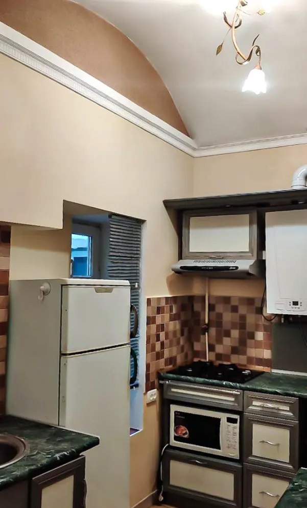 Продаж 2-кімнатної квартири 43 м², Олексіївська вул.