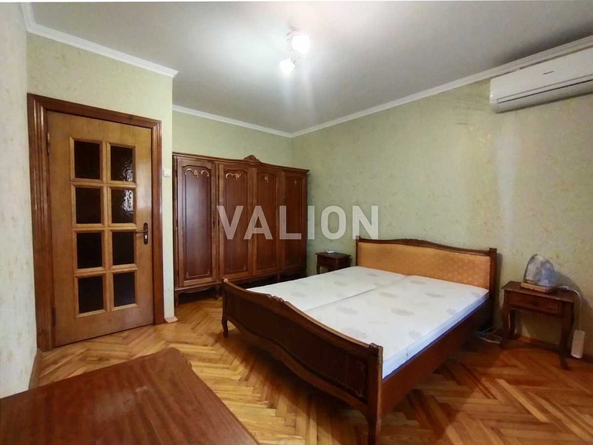 Продаж 3-кімнатної квартири 82 м², Декабристів вул., 10А