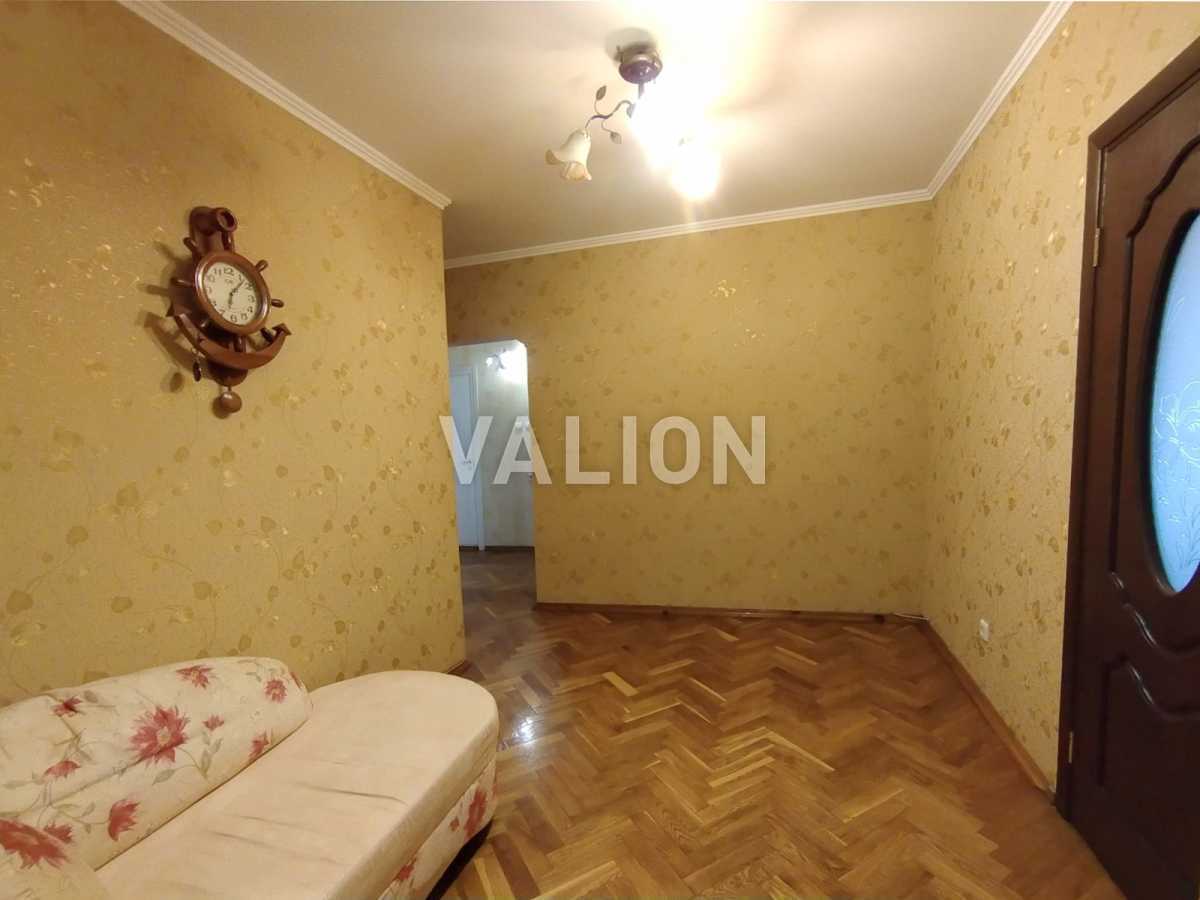 Продажа 3-комнатной квартиры 82 м², Декабристов ул., 10А