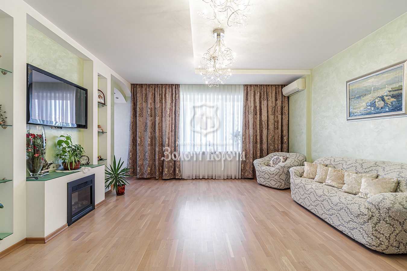 Продаж 4-кімнатної квартири 156 м², Героїв Сталінграда просп., 4 К1