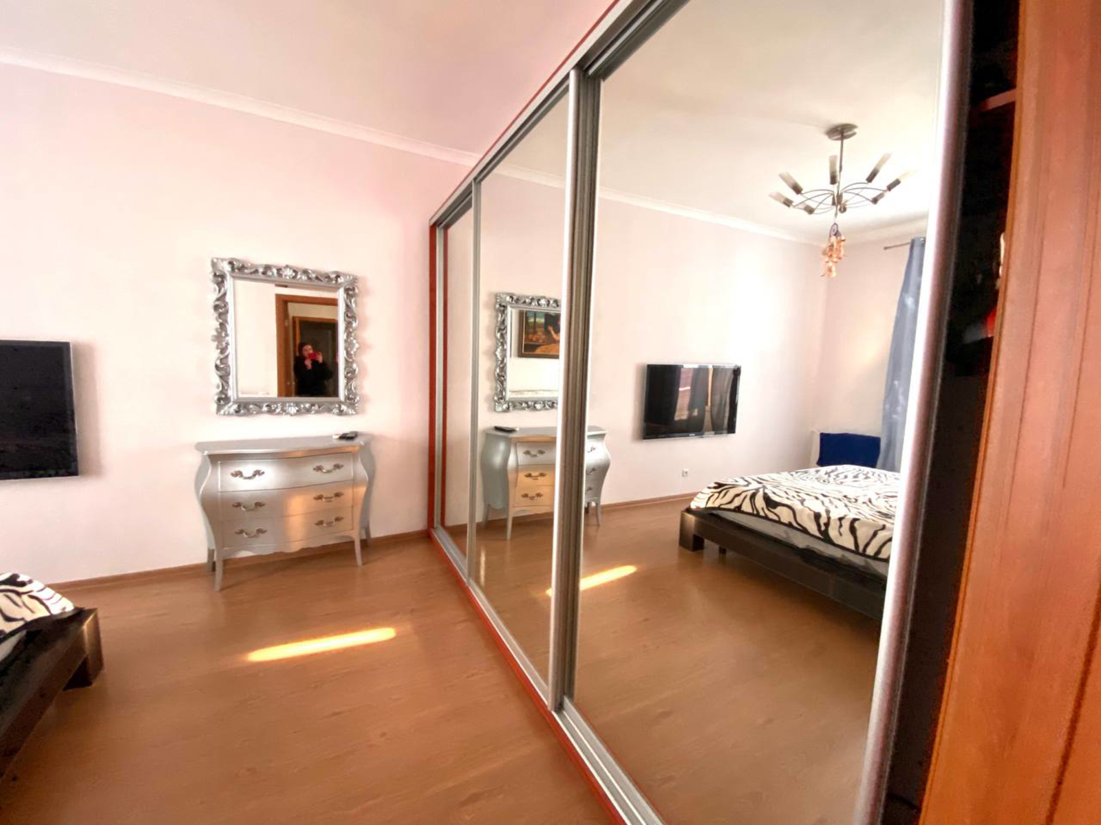 Продаж 2-кімнатної квартири 50 м², Мануйловський просп., 9