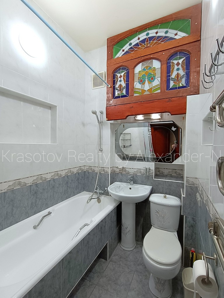 Оренда 3-кімнатної квартири 77 м², Дворянская вул., 6