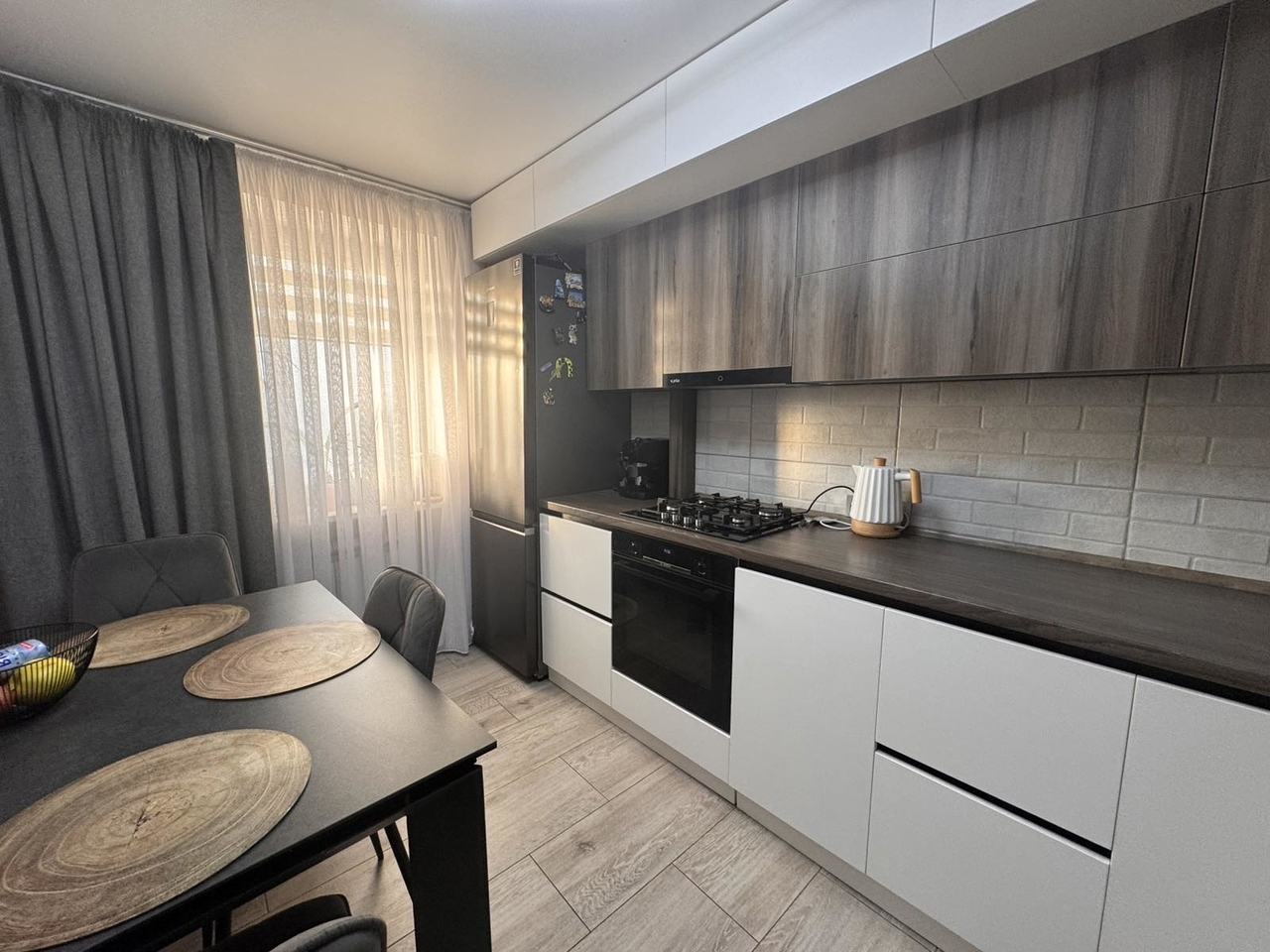 Продаж 3-кімнатної квартири 60 м², Калинова вул., 1