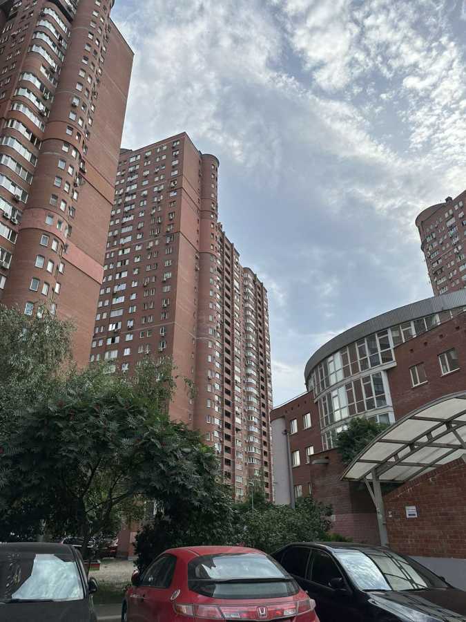 Продаж 1-кімнатної квартири 65 м², Анни Ахматової вул., 13