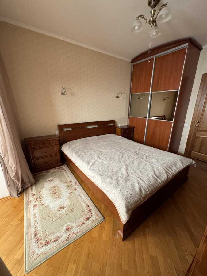 Продажа 2-комнатной квартиры 60.3 м², Александра Мишуги ул., 3