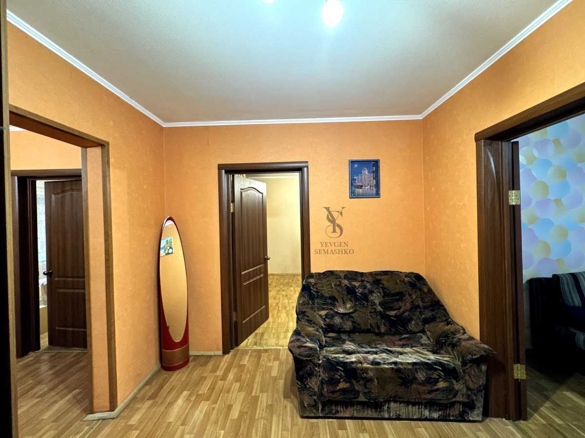 Продаж 3-кімнатної квартири 83 м², Бережанська вул., 24