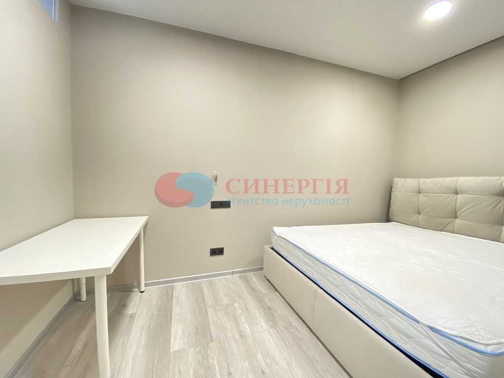 Продаж 4-кімнатної квартири 78 м², Миропільська вул., 39