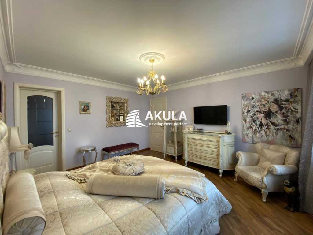 Продаж 3-кімнатної квартири 107.6 м², Ярославський пров.