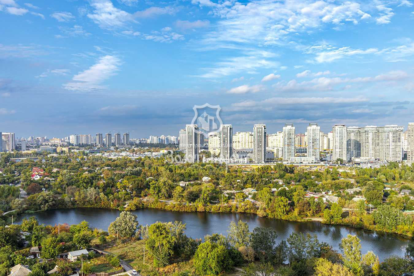 Продаж 3-кімнатної квартири 70 м², Зарічна вул., 4/2