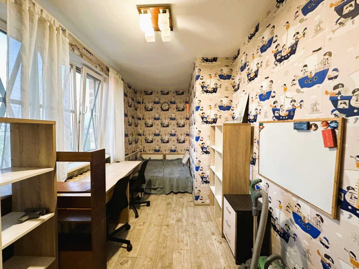 Продаж 2-кімнатної квартири 44 м², Уманська вул., 35