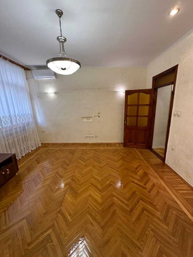 Продаж 2-кімнатної квартири 47 м², Володимира Вернадського вул.