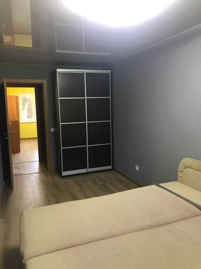 Продаж 3-кімнатної квартири 58 м², Богдана Хмельницького вул.