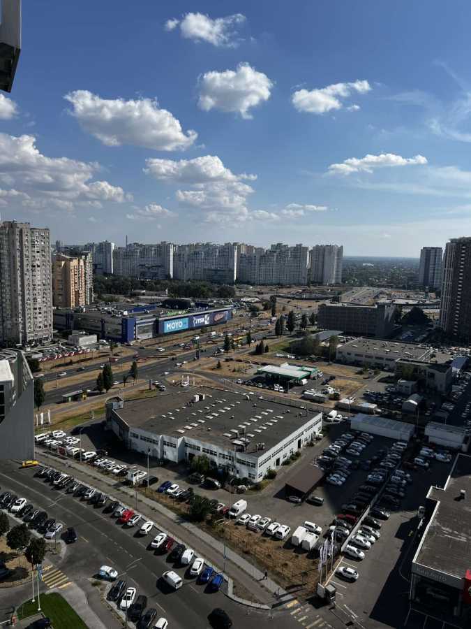 Продажа 3-комнатной квартиры 128 м², Трускавецкая ул., 2А