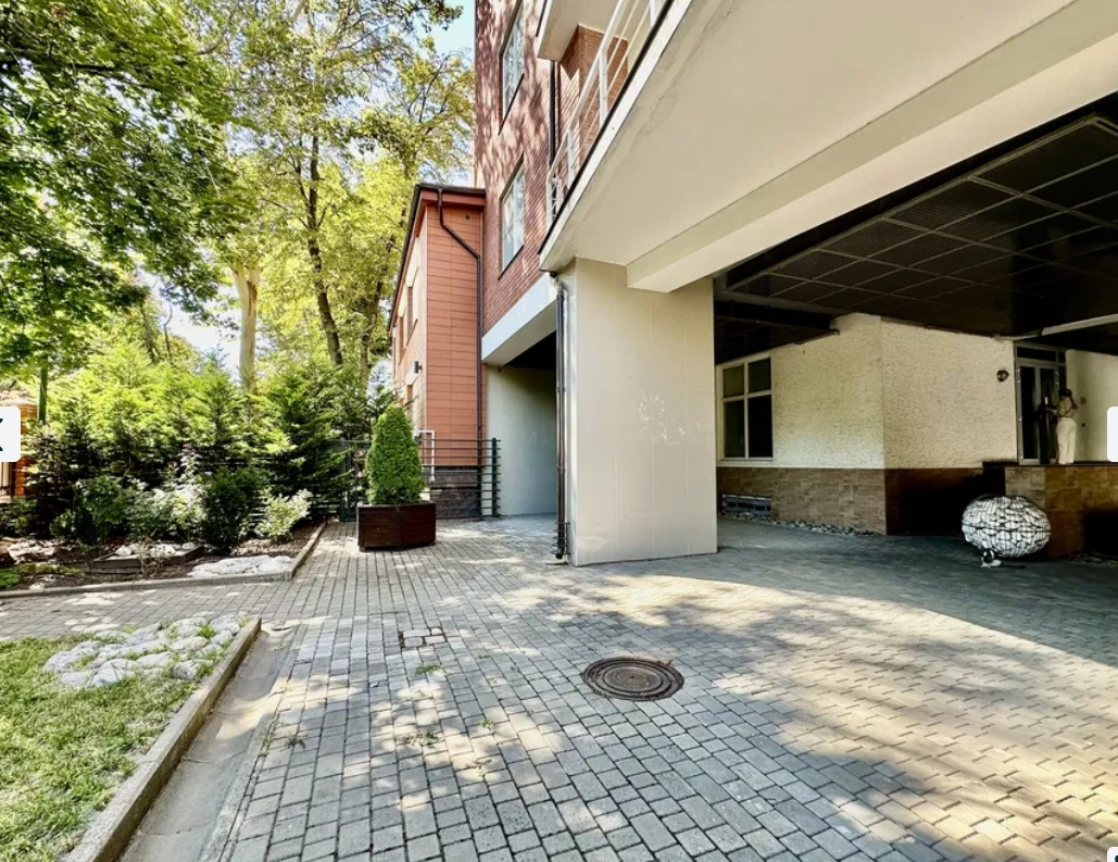 Оренда приміщення вільного призначення 500 м², Успенская вул.