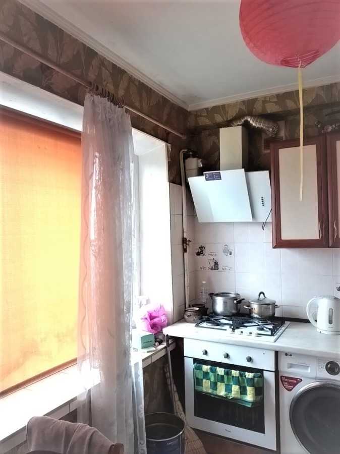 Продаж 2-кімнатної квартири 46 м², Братиславська вул., 20