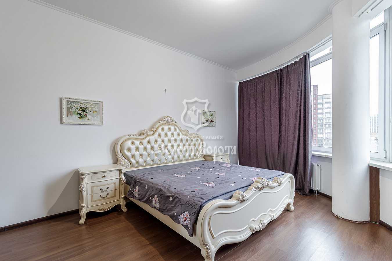 Продажа 3-комнатной квартиры 90 м², Вячеслава Черновола ул., 29А