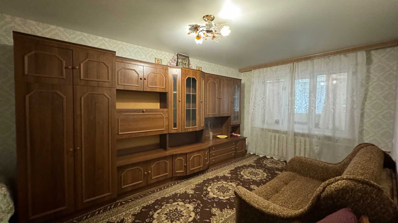 Продаж 1-кімнатної квартири 41 м², Героїв УПА вул., України, 7