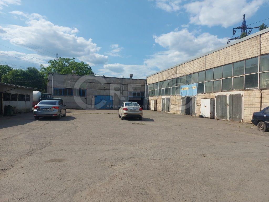 Продажа сто 1700 м², Леонида Бородича ул.