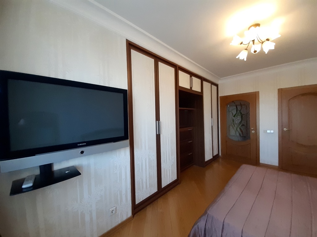 Продажа 3-комнатной квартиры 138 м², Николая Голего ул., 6