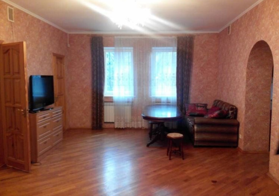 Оренда будинку 450 м², Науки просп.