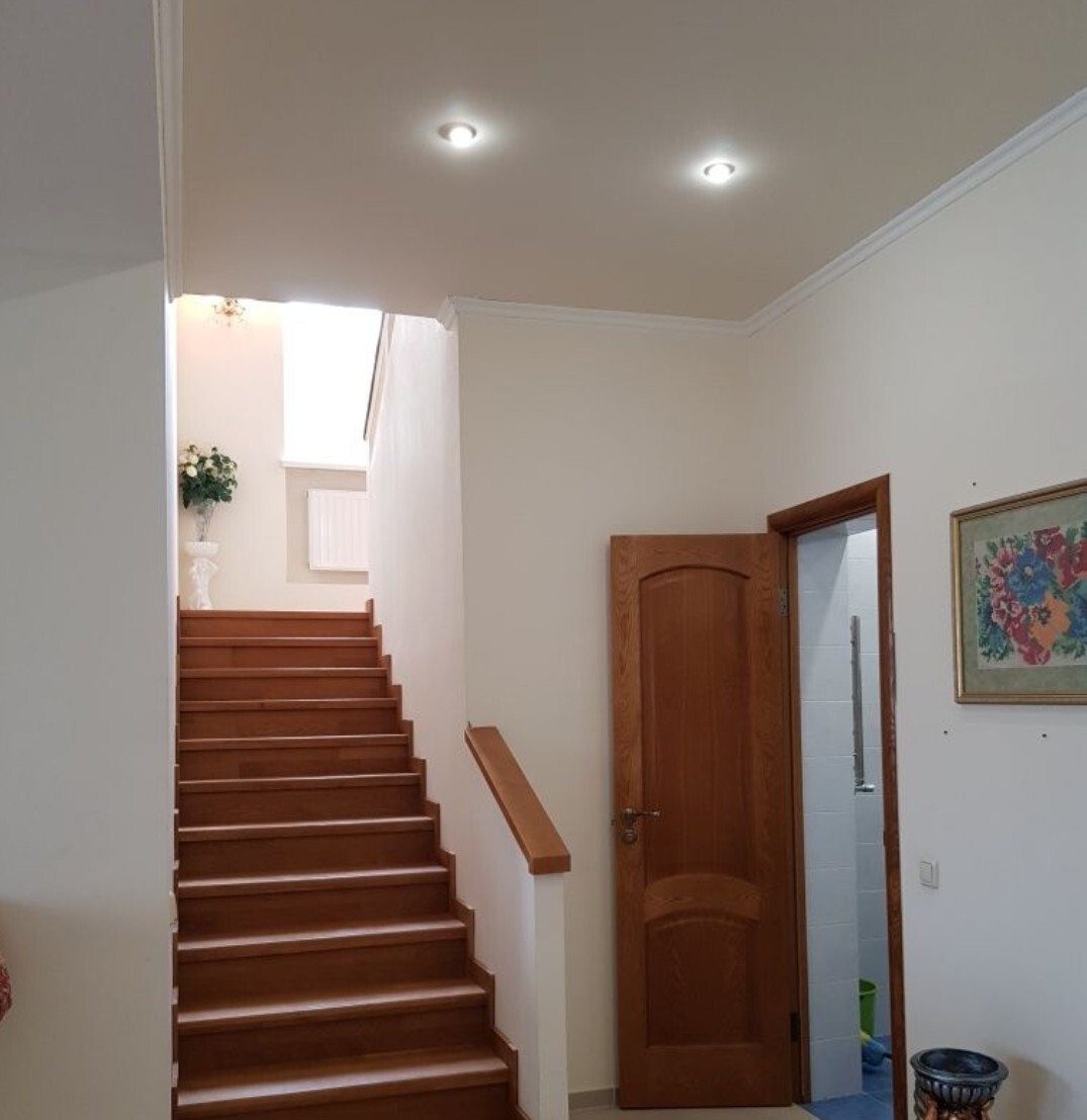 Оренда будинку 450 м², Науки просп.