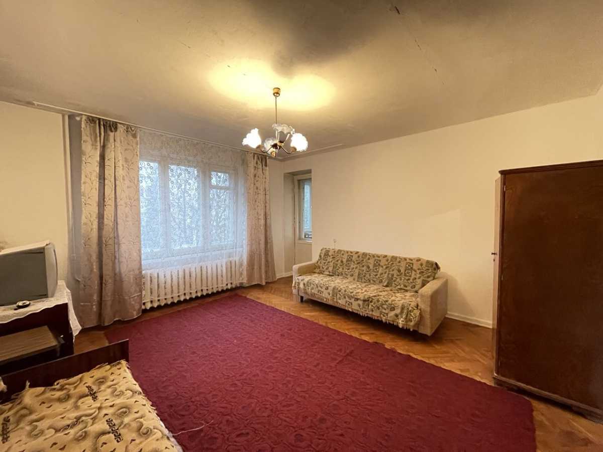 Продаж 1-кімнатної квартири 60 м², Тургенєвська, 29-33