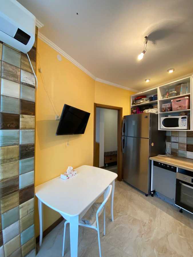 Продаж 3-кімнатної квартири 52 м², Волошкова, 2