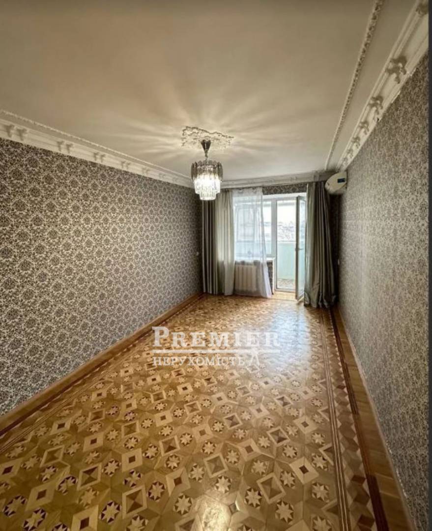 Продаж 2-кімнатної квартири 43 м², Троицкая вул.