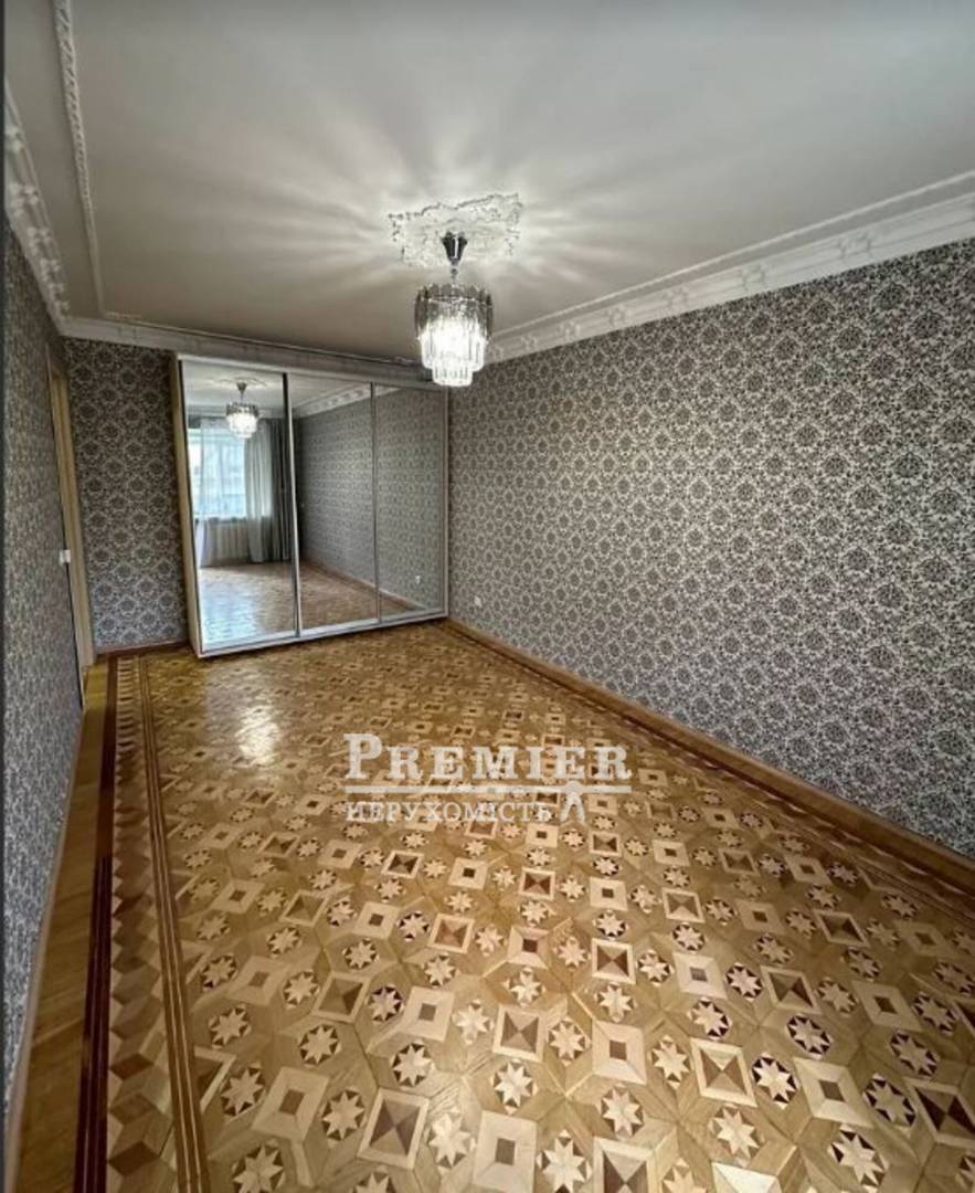 Продаж 2-кімнатної квартири 43 м², Троицкая вул.