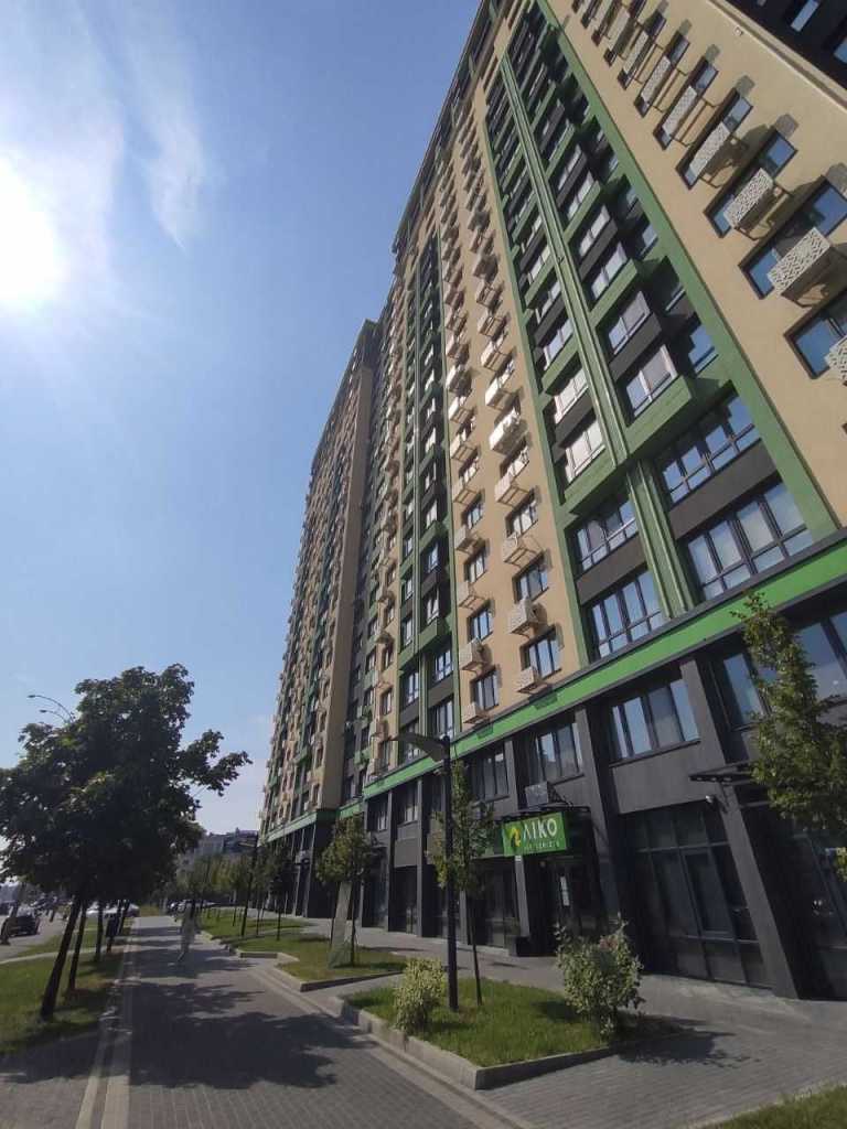 Продажа 3-комнатной квартиры 102 м², Михаила Максимовича ул., 32А