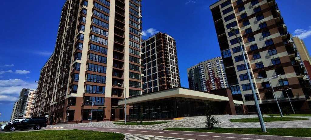 Продажа 3-комнатной квартиры 104.6 м², Александра Олеся ул., 2Б