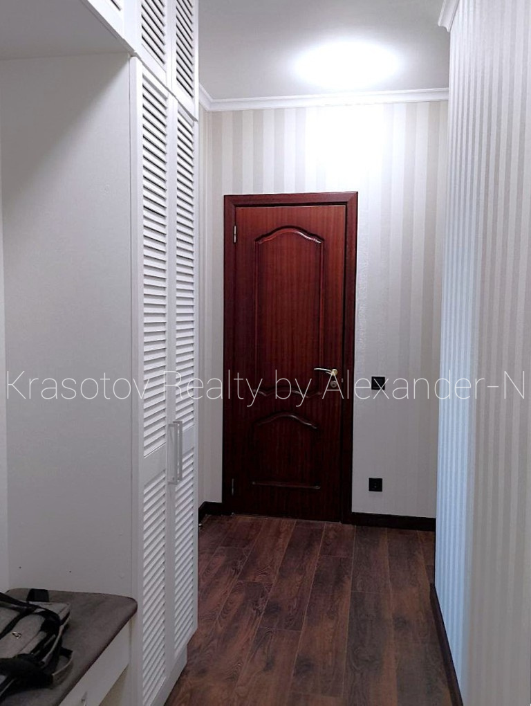 Продажа 1-комнатной квартиры 42 м², Дюковская ул., 8