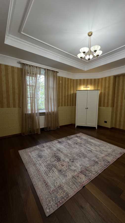 Аренда дома 400 м², Редутный пер., 2