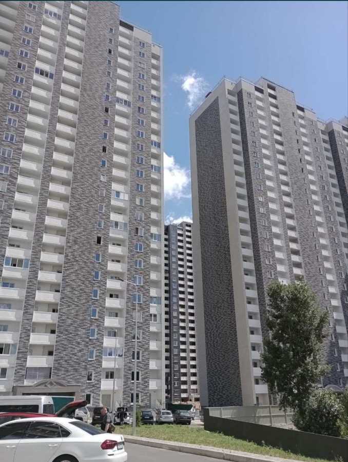 Продажа 2-комнатной квартиры 75 м², Коноплянская ул., 22