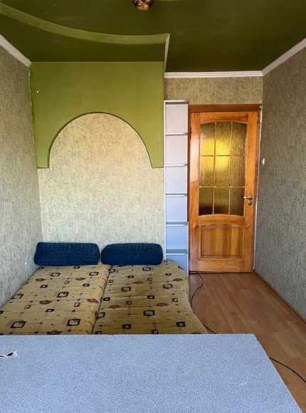 Продаж 2-кімнатної квартири 43.3 м², Праці вул.