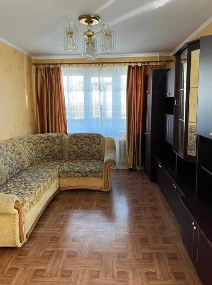 Продаж 2-кімнатної квартири 43.3 м², Праці вул.