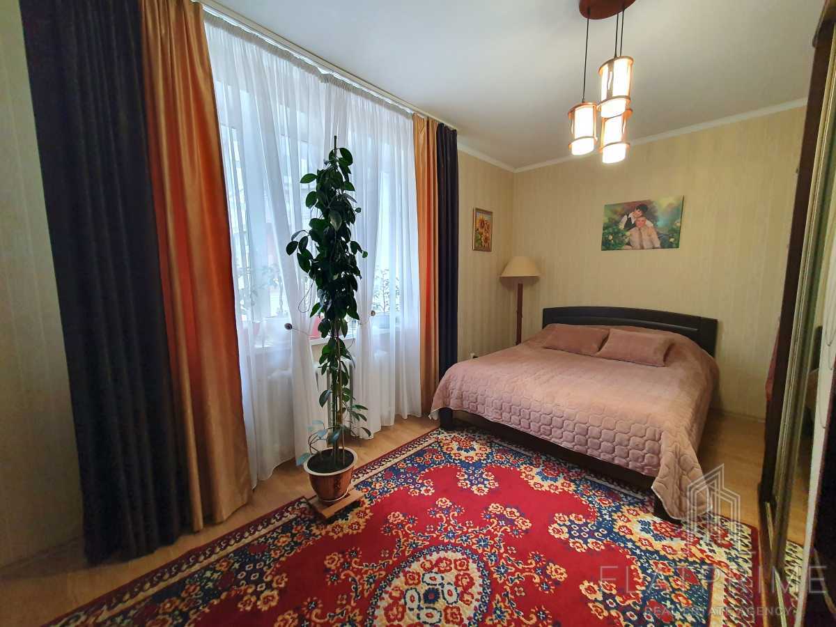 Продаж 3-кімнатної квартири 88.4 м², Степана Руданського вул., 4-6